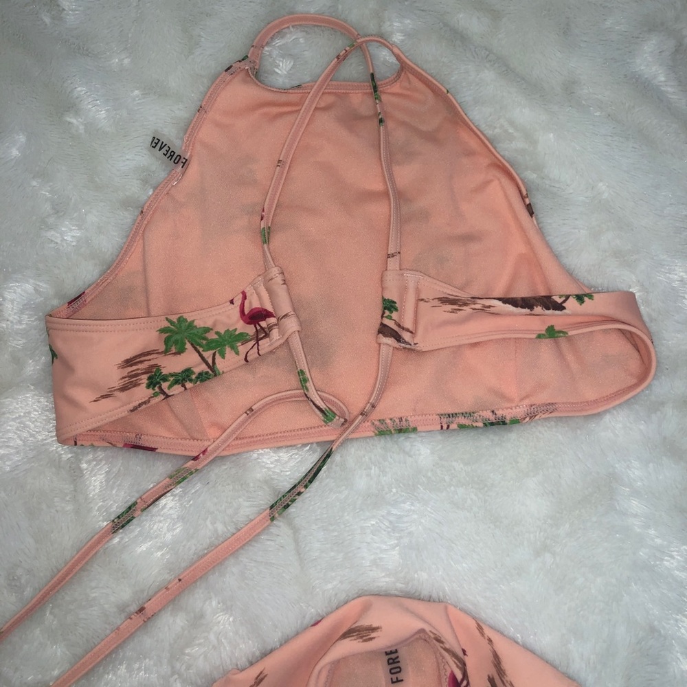 Halter Bikini - Picture 5 of 6
